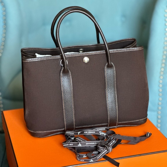 Meet your Posher, Natti - Picture 1 of 1